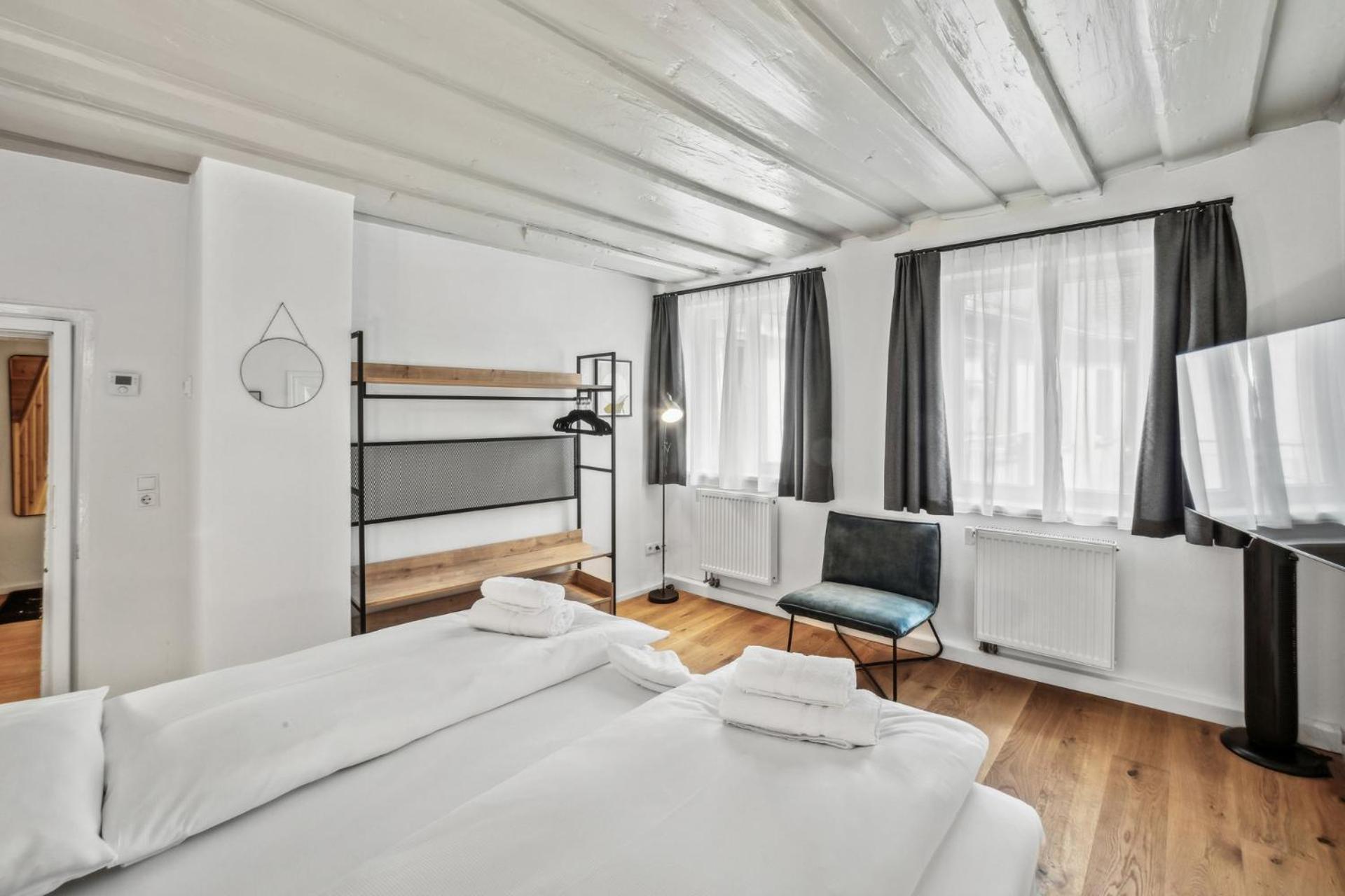 Neu Kapapart15 - 6 Schoene Fewos Mit Einbaukueche, Bad Und Balkon In Der Altstadt Auf Bambergs Insel Exterior photo