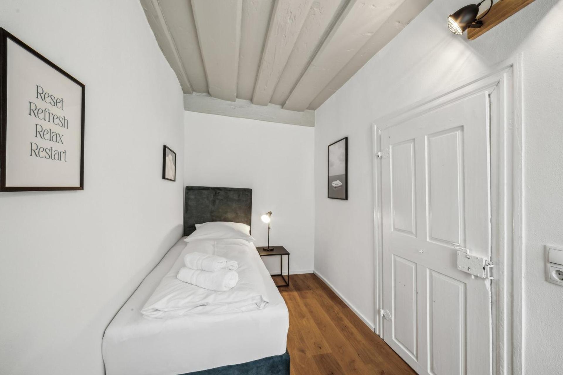 Neu Kapapart15 - 6 Schoene Fewos Mit Einbaukueche, Bad Und Balkon In Der Altstadt Auf Bambergs Insel Exterior photo